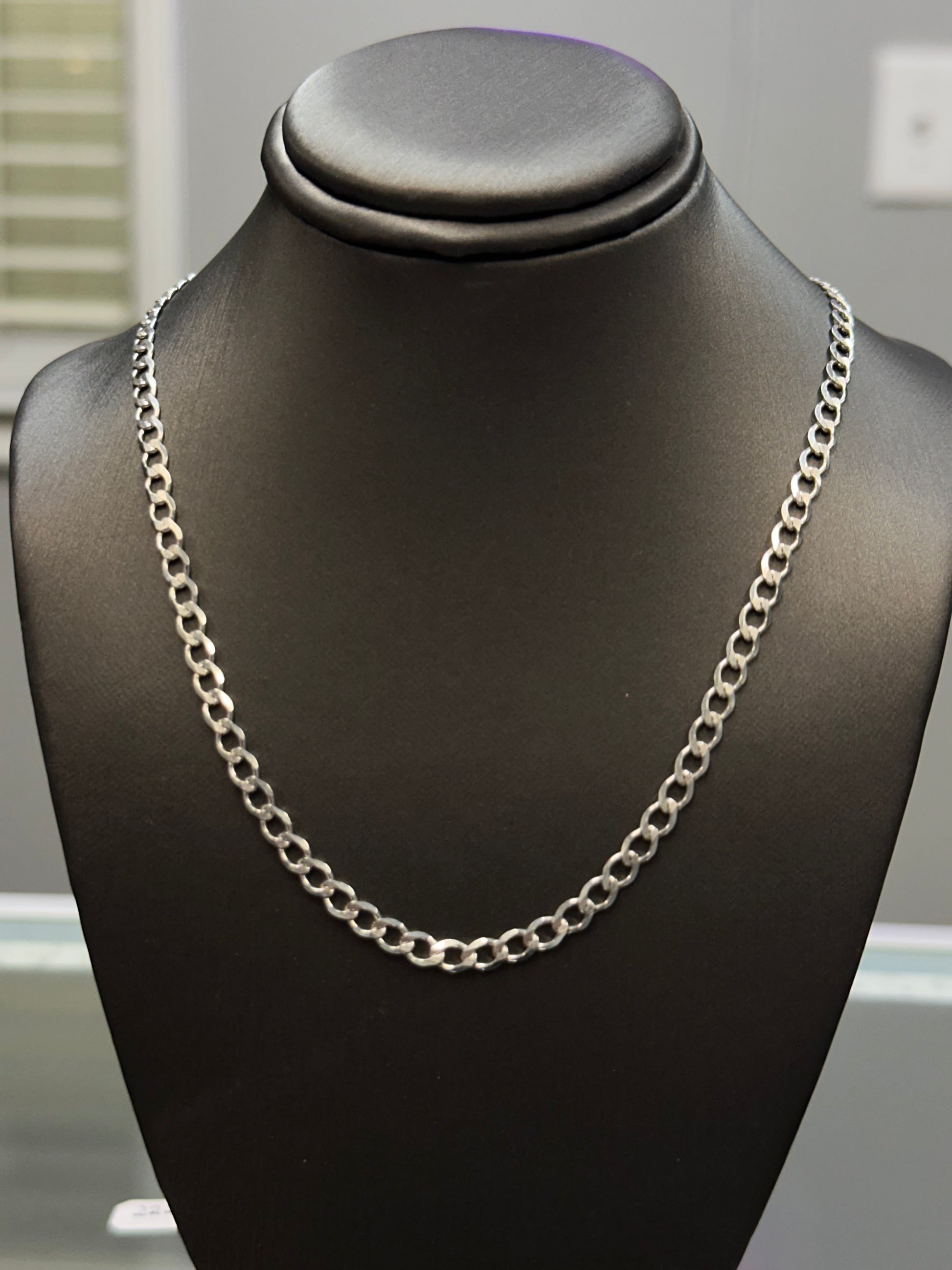 Curb Chain Link Necklace 22inch