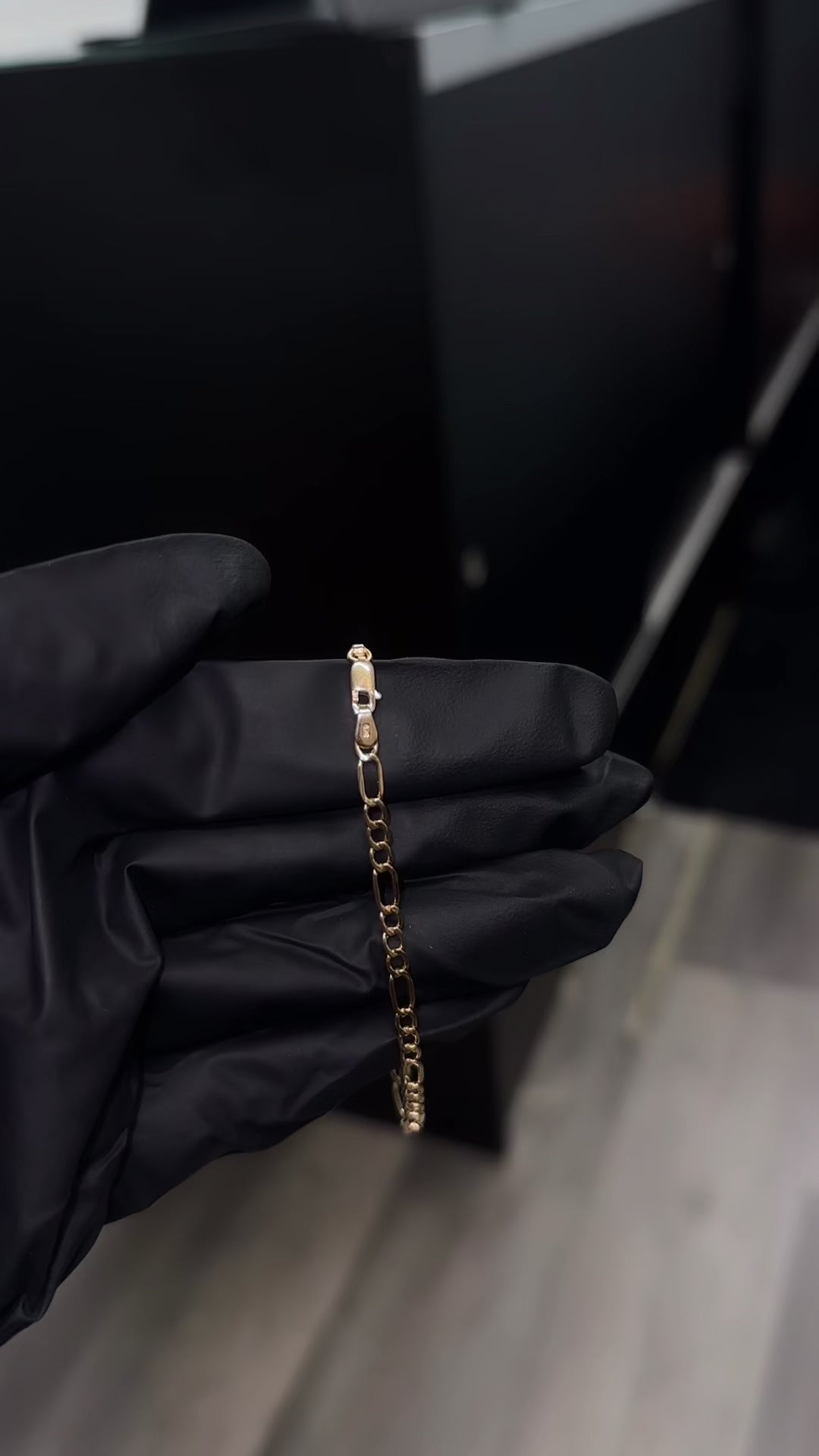 10K Gold Figaro Bracelet
